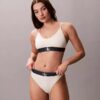 Bralette elástico de microfibra Unlined con Monogram gráfico Bralette elástico de microfibra Unlined con Monogram gráfico