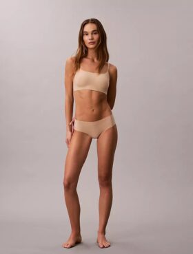 Bralette sin aros y ligeramente forrado de Invisibles Bralette sin aros y ligeramente forrado de Invisibles