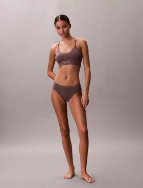Bralette sin costuras de Microfiber acanalada con forro ligero