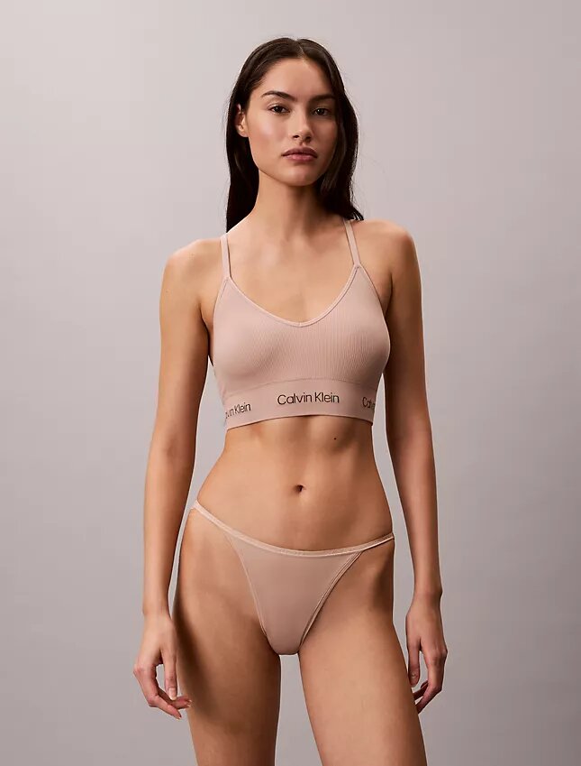 Bralette sin costuras de Microfiber acanalada con forro ligero Bralette sin costuras de Microfiber acanalada con forro ligero