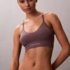 Bralette sin costuras de Microfiber acanalada con forro ligero Bralette sin costuras de Microfiber acanalada con forro ligero