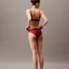 Bralette triangular con forro ligero y encaje moderno Bralette triangular con forro ligero y encaje moderno