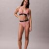 Bralette triangular elástica de Microfiber con Monogram gráfico y forro ligero Bralette triangular elástica de Microfiber con Monogram gráfico y forro ligero