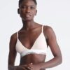 Bralette triangular ligeramente forrada de algodón Modal Icon