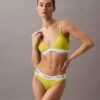 Bralette triangular ligeramente forrada de algodón Modal Icon