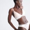 Bralette triangular ligeramente forrada de algodón Modal Icon