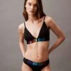 Bralette triangular ligeramente forrada Intense Power Pride Bralette triangular ligeramente forrada Intense Power Pride
