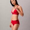 Bralette triangular ligeramente forrado para el Año Nuevo Lunar Bralette triangular ligeramente forrado para el Año Nuevo Lunar