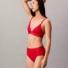 Bralette triangular ligeramente forrado para el Año Nuevo Lunar Bralette triangular ligeramente forrado para el Año Nuevo Lunar
