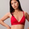 Bralette triangular ligeramente forrado para el Año Nuevo Lunar Bralette triangular ligeramente forrado para el Año Nuevo Lunar
