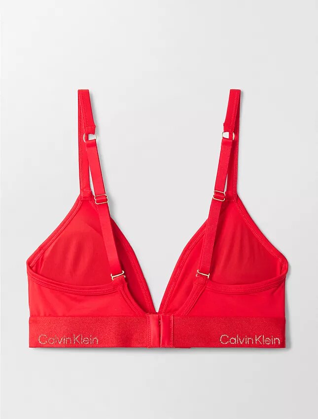 Bralette triangular ligeramente forrado para el Año Nuevo Lunar Bralette triangular ligeramente forrado para el Año Nuevo Lunar