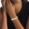 Brazalete de forma orgánica Brazalete de forma orgánica