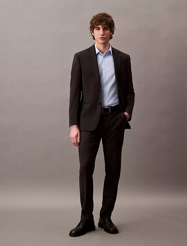 Camisa ajustada con botones y tejido elástico Camisa ajustada con botones y tejido elástico