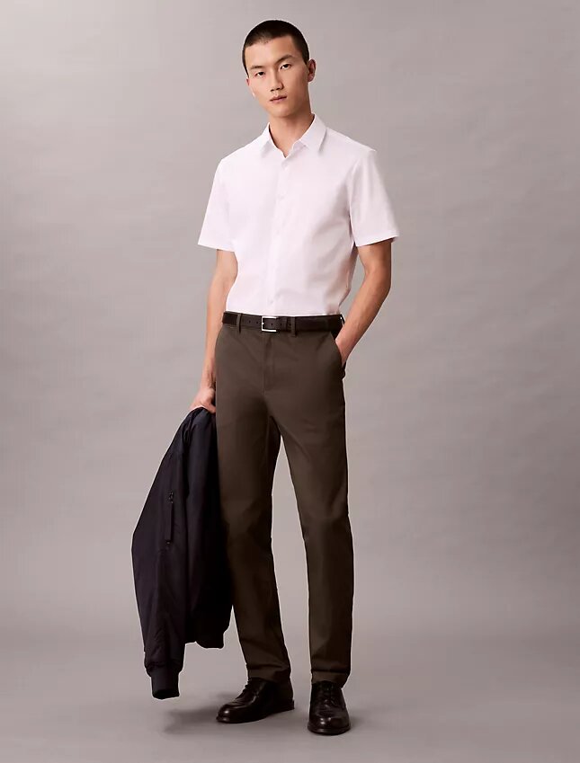 Camisa ajustada de Cotton Stretch con botones Camisa ajustada de Cotton Stretch con botones