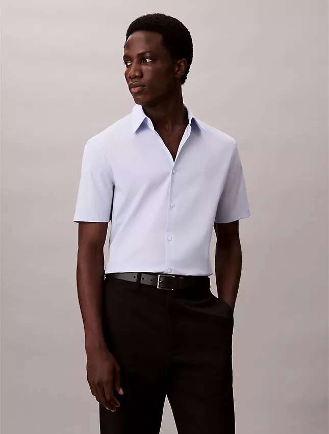Camisa ajustada de Cotton Stretch con botones Camisa ajustada de Cotton Stretch con botones
