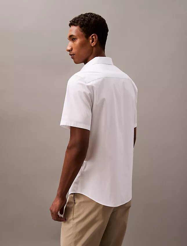 Camisa ajustada de Cotton Stretch con botones Camisa ajustada de Cotton Stretch con botones