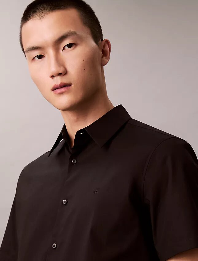 Camisa ajustada de Cotton Stretch con botones Camisa ajustada de Cotton Stretch con botones