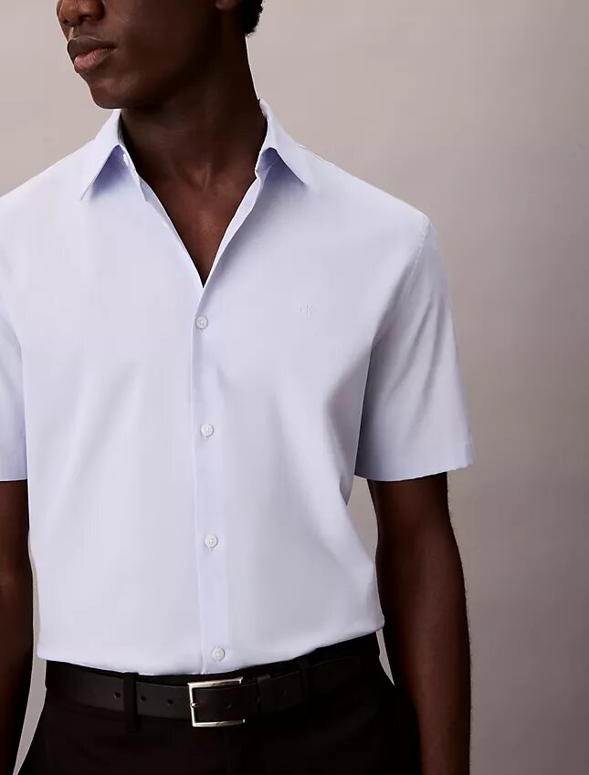 Camisa ajustada de Cotton Stretch con botones Camisa ajustada de Cotton Stretch con botones