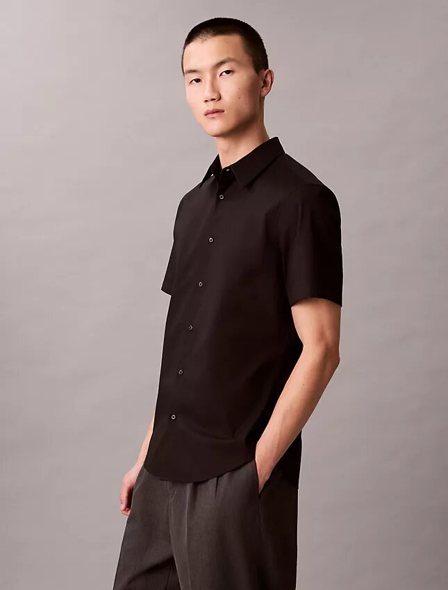 Camisa ajustada de Cotton Stretch con botones Camisa ajustada de Cotton Stretch con botones