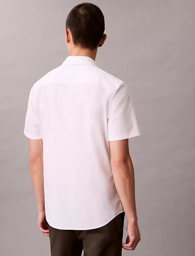 Camisa ajustada de Cotton Stretch con botones Camisa ajustada de Cotton Stretch con botones