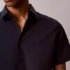 Camisa ajustada de Cotton Stretch con botones Camisa ajustada de Cotton Stretch con botones