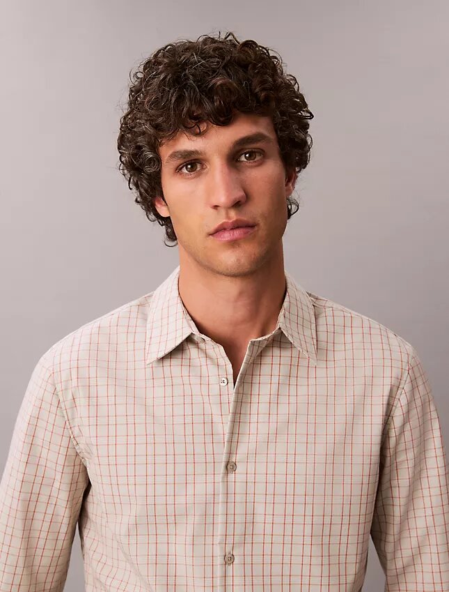 Camisa ajustada de cuadros de Cotton Stretch con botones Camisa ajustada de cuadros de Cotton Stretch con botones