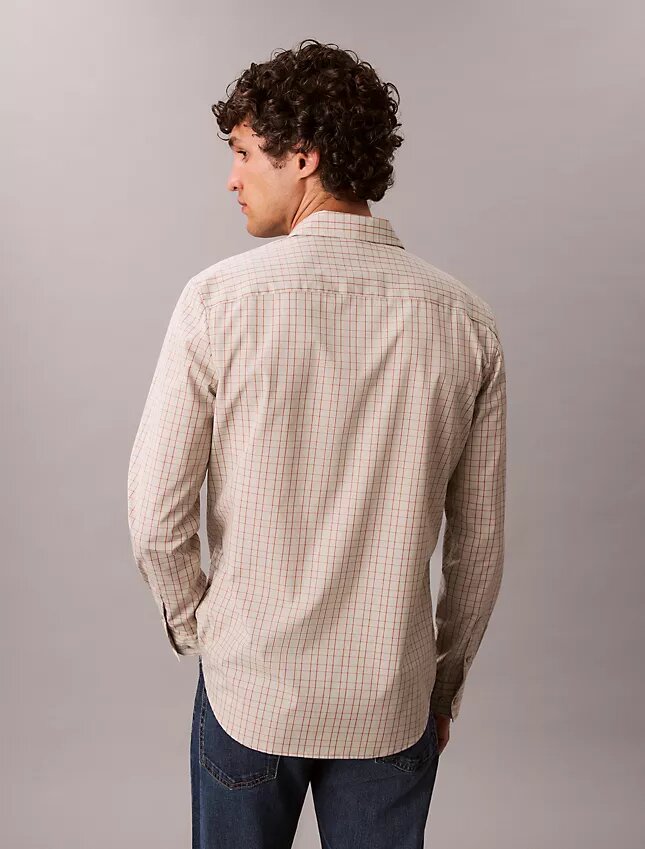 Camisa ajustada de cuadros de Cotton Stretch con botones Camisa ajustada de cuadros de Cotton Stretch con botones