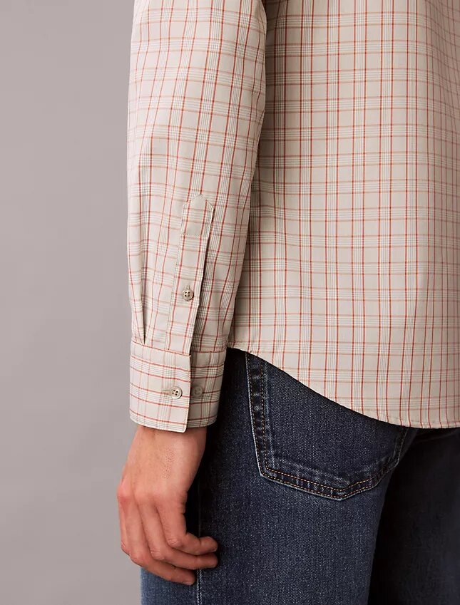 Camisa ajustada de cuadros de Cotton Stretch con botones Camisa ajustada de cuadros de Cotton Stretch con botones