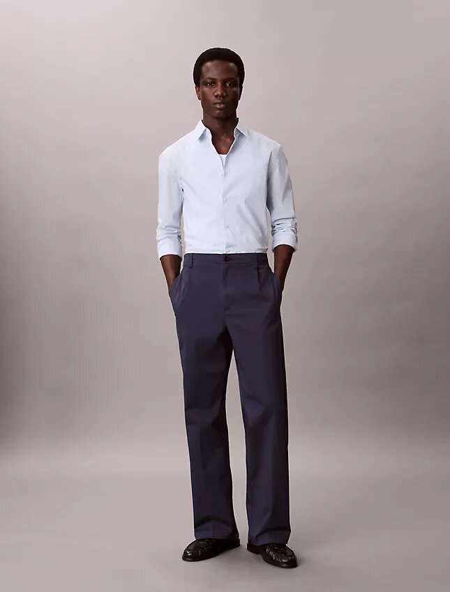 Camisa ajustada elástica con botones Camisa ajustada elástica con botones