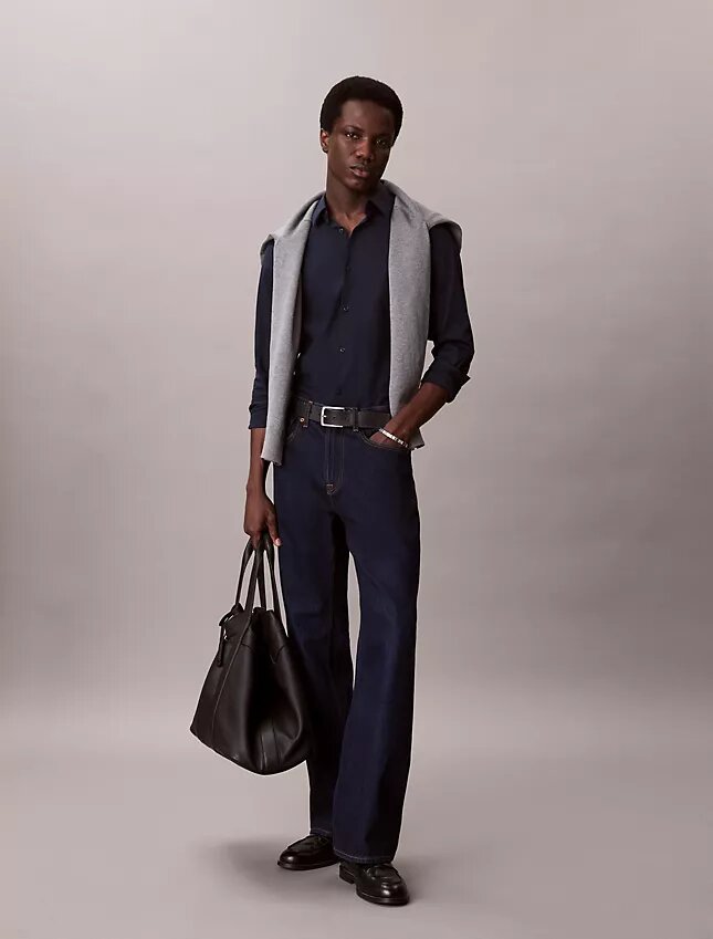 Camisa ajustada elástica con botones Camisa ajustada elástica con botones
