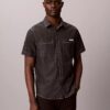 Camisa clásica de cambray con botones