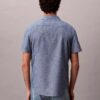 Camisa clásica de cambray con botones