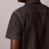Camisa clásica de cambray con botones