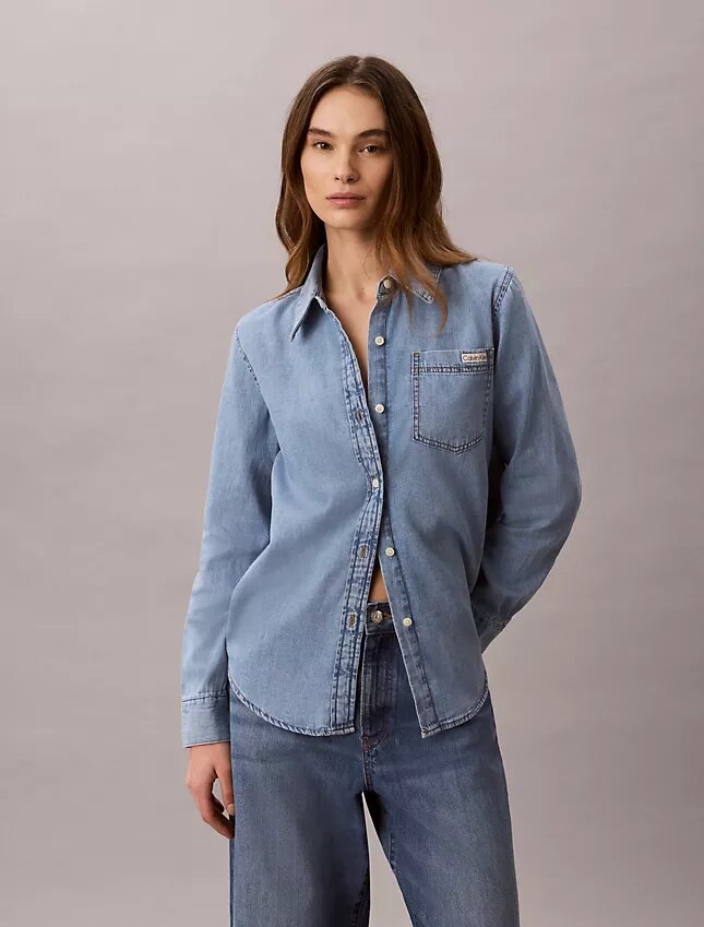 Camisa clásica de Denim con botones Camisa clásica de Denim con botones