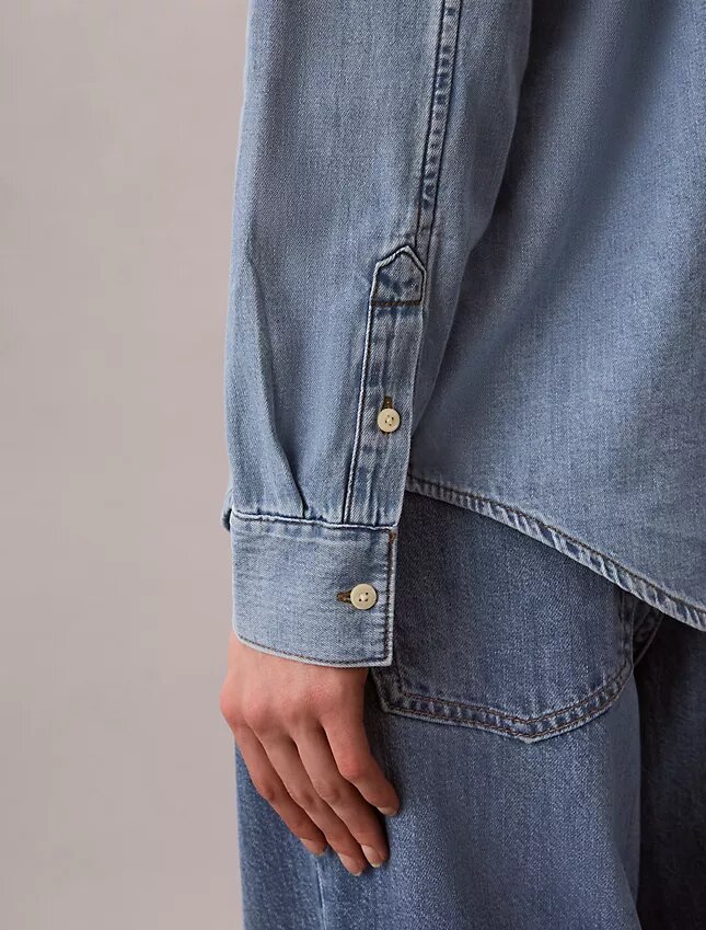 Camisa clásica de Denim con botones Camisa clásica de Denim con botones