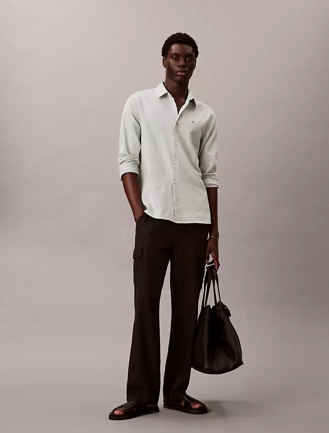 Camisa clásica de lino y algodón con botones Camisa clásica de lino y algodón con botones