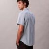Camisa clásica elástica a rayas teñida en hilo Camisa clásica elástica a rayas teñida en hilo