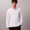Camisa clásica lisa de seersucker