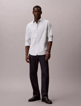 Camisa clásica lisa Oxford con botones