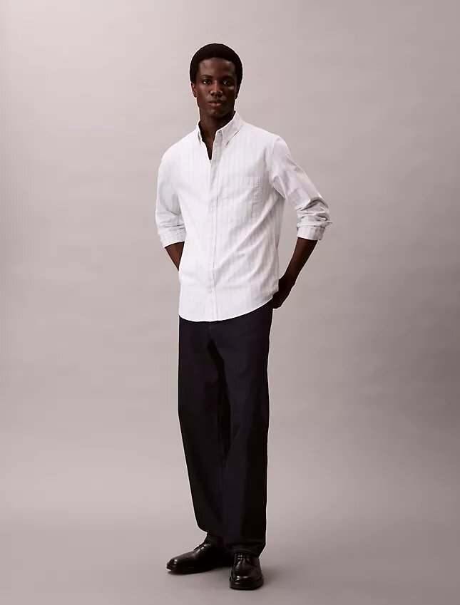 Camisa clásica Oxford a rayas con botones Camisa clásica Oxford a rayas con botones