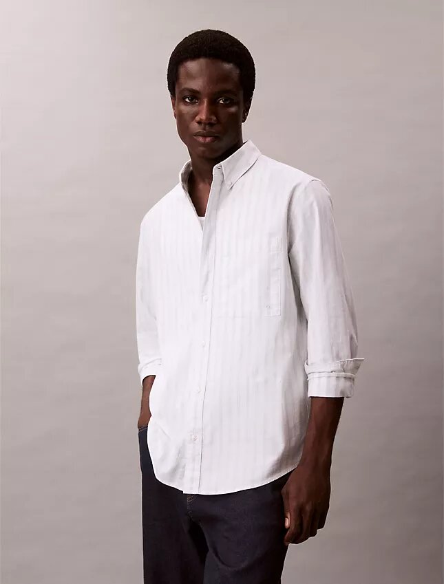 Camisa clásica Oxford a rayas con botones Camisa clásica Oxford a rayas con botones