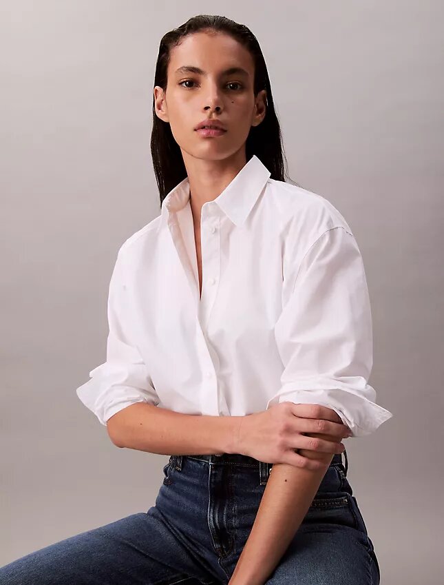 Camisa corta de corte cuadrado con botones Camisa corta de corte cuadrado con botones