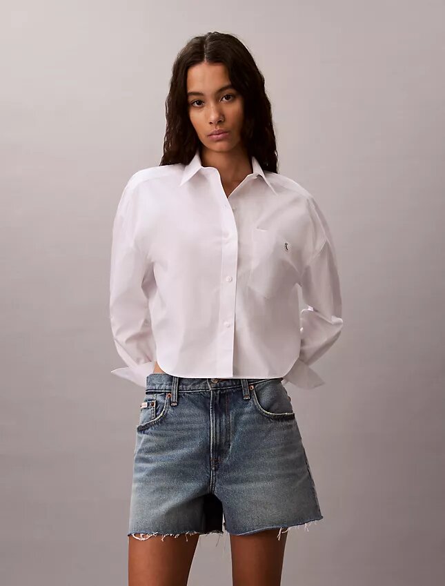 Camisa corta de popelín de algodón con corte cuadrado y botones Camisa corta de popelín de algodón con corte cuadrado y botones