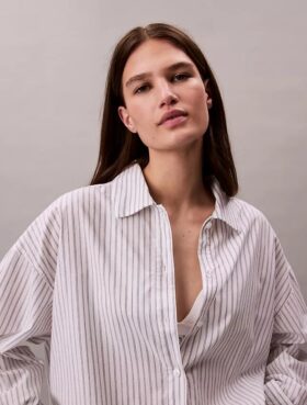 Camisa de dormir holgada de popelín de algodón con botones