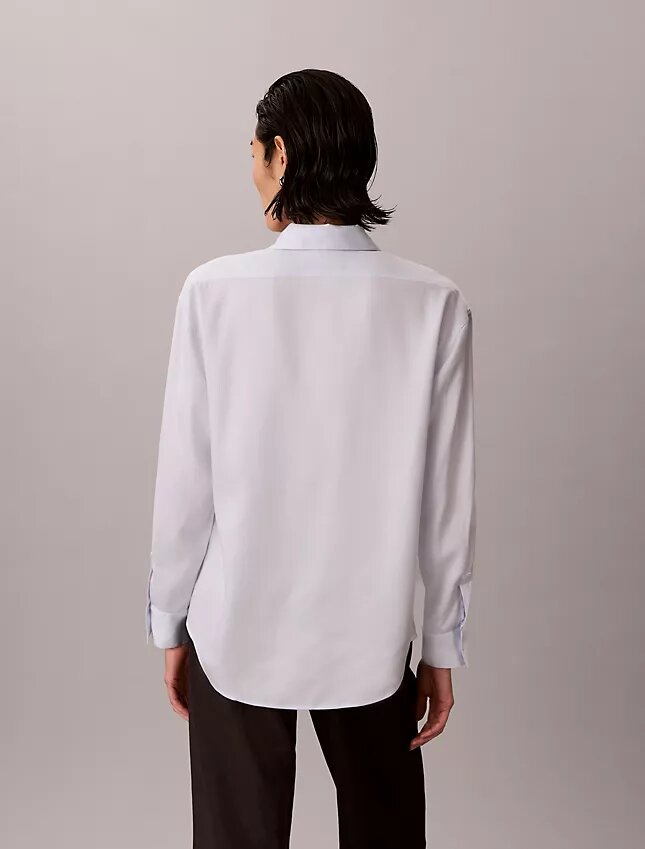 Camisa de lyocell con solapa enrollada y botones Camisa de lyocell con solapa enrollada y botones