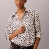 Camisa de lyocell con solapa enrollada y botones Camisa de lyocell con solapa enrollada y botones