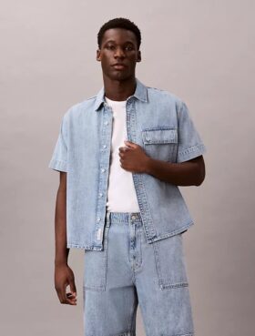 Camisa de mezclilla utilitaria con botones