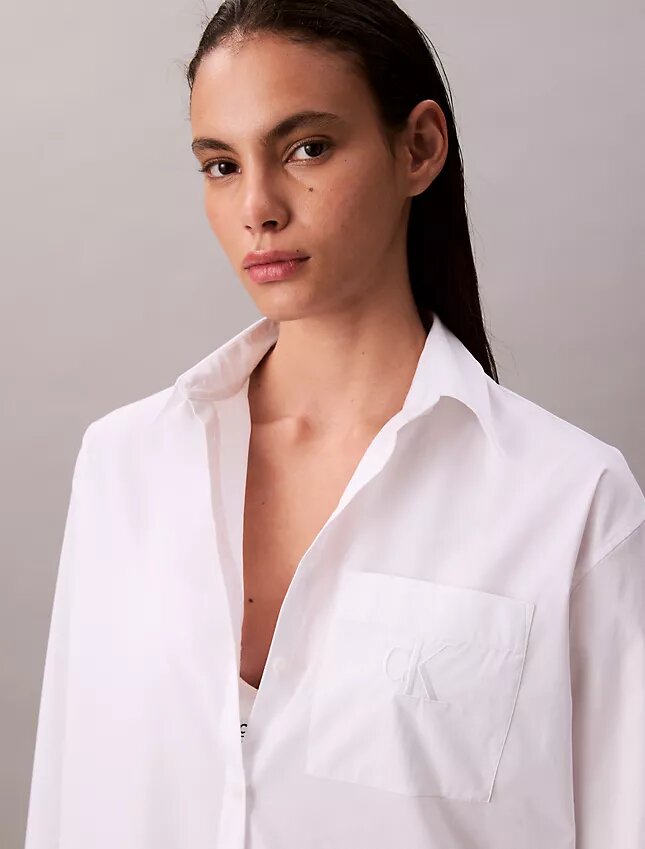 Camisa de popelín con botones y corte relajado Camisa de popelín con botones y corte relajado