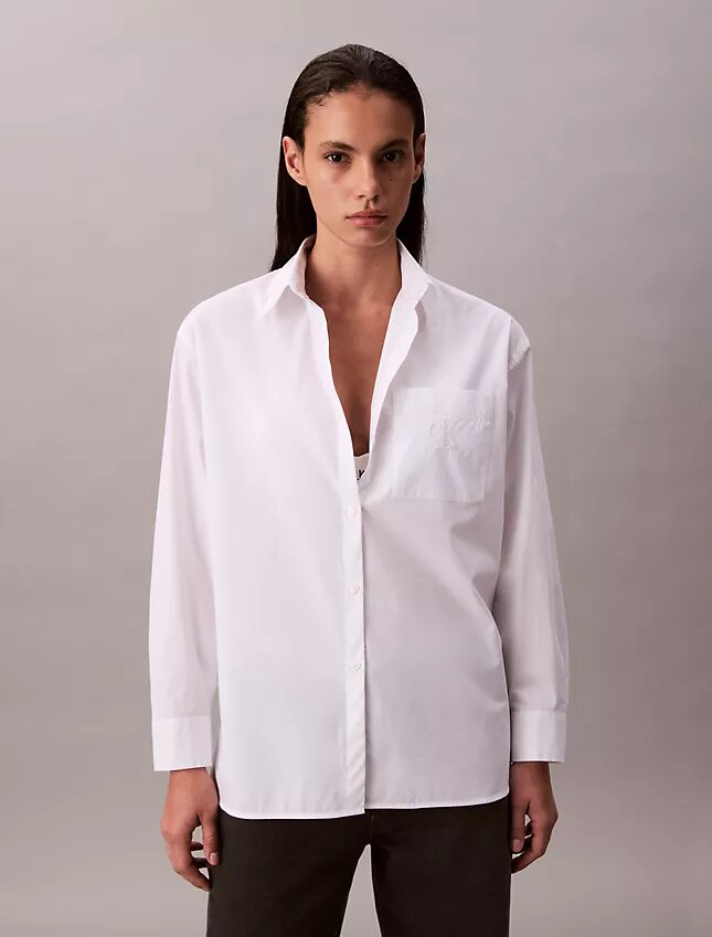 Camisa de popelín con botones y corte relajado Camisa de popelín con botones y corte relajado