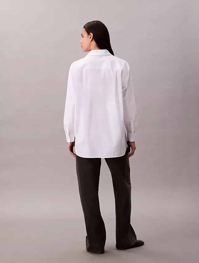 Camisa de popelín con botones y corte relajado Camisa de popelín con botones y corte relajado